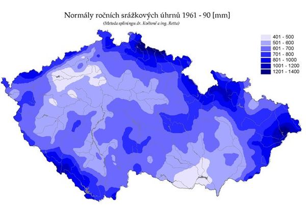 úhrn srážek v čr